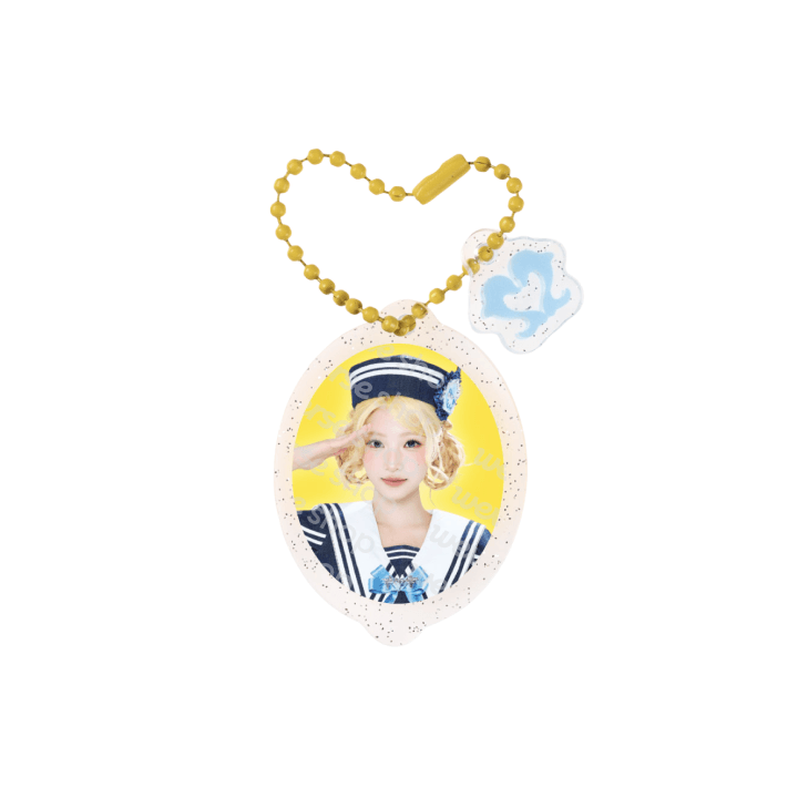 [PRE-ORDER] HEARTS2HEARTS - Acrylic Keyring