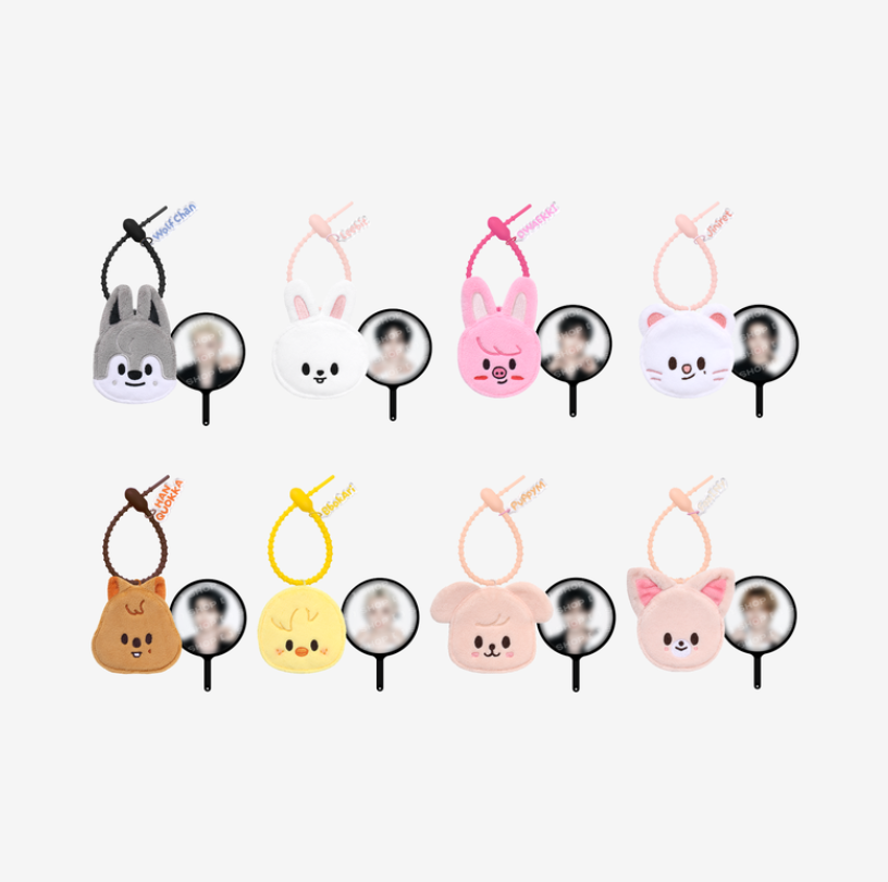 [PRE-ORDER] STRAY KIDS - World Tour RUN IT SEOUL MD (SKZOO Plush Mini Picket Keyring)
